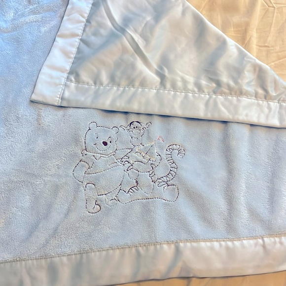 Disney winnie the pooh and tigger baby blanket - Picture 6 of 6